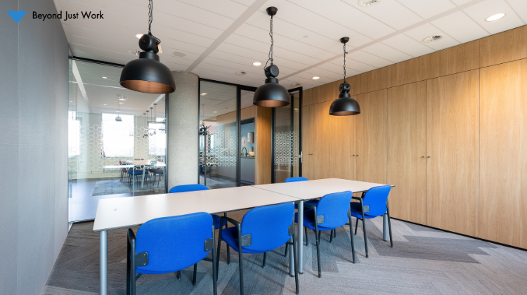 1 (5)Work, connect, and grow in a dynamic coworking space!  Perfect for collaboration, creativity, and productivity.
